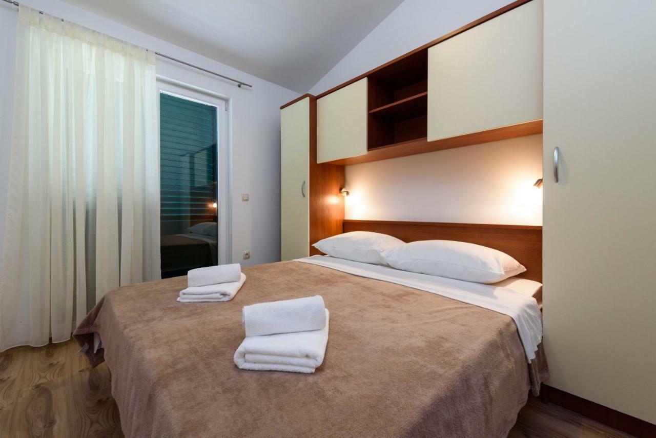 Apartmani Beran Seget Vranjica Dış mekan fotoğraf