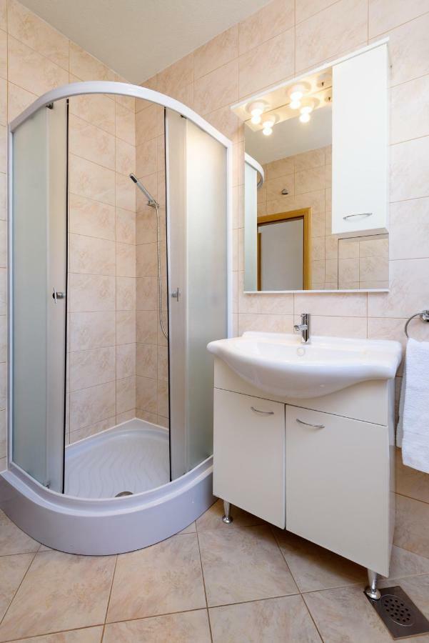 Apartmani Beran Seget Vranjica Dış mekan fotoğraf